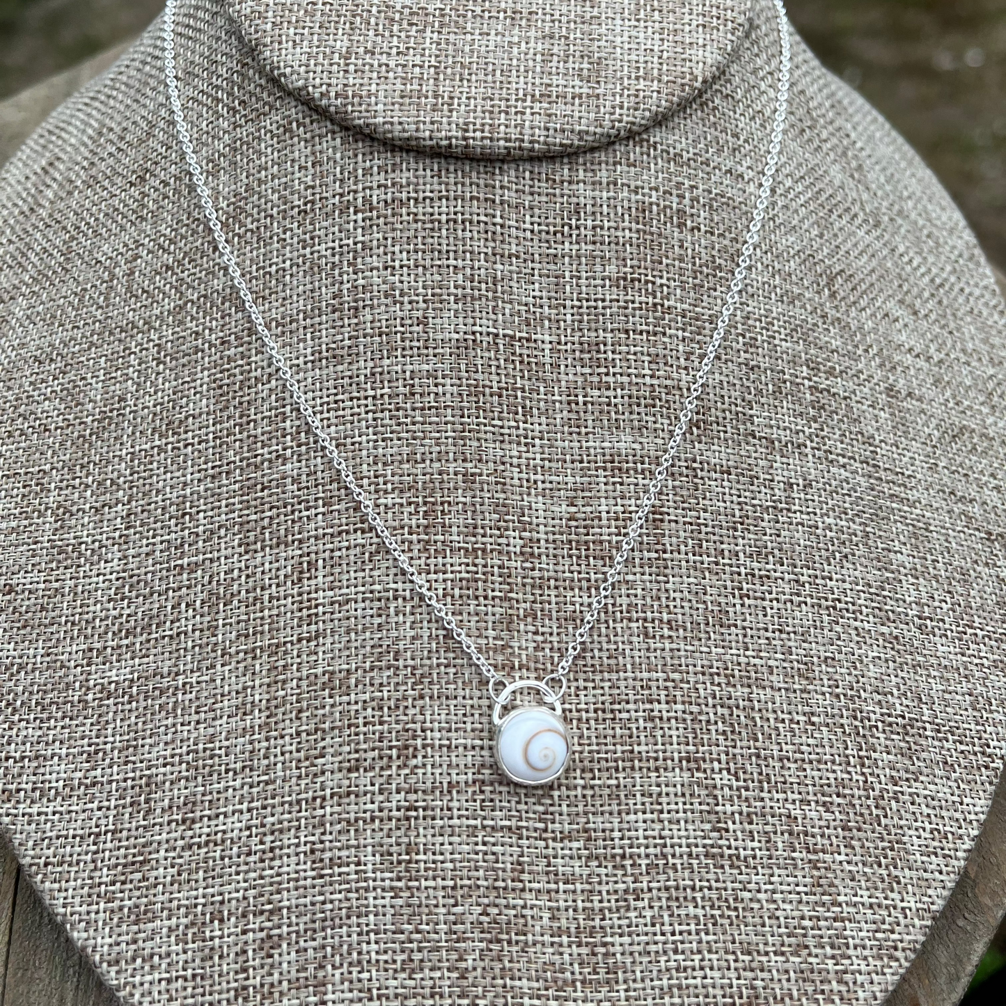 Shiva Shell Necklace 16"